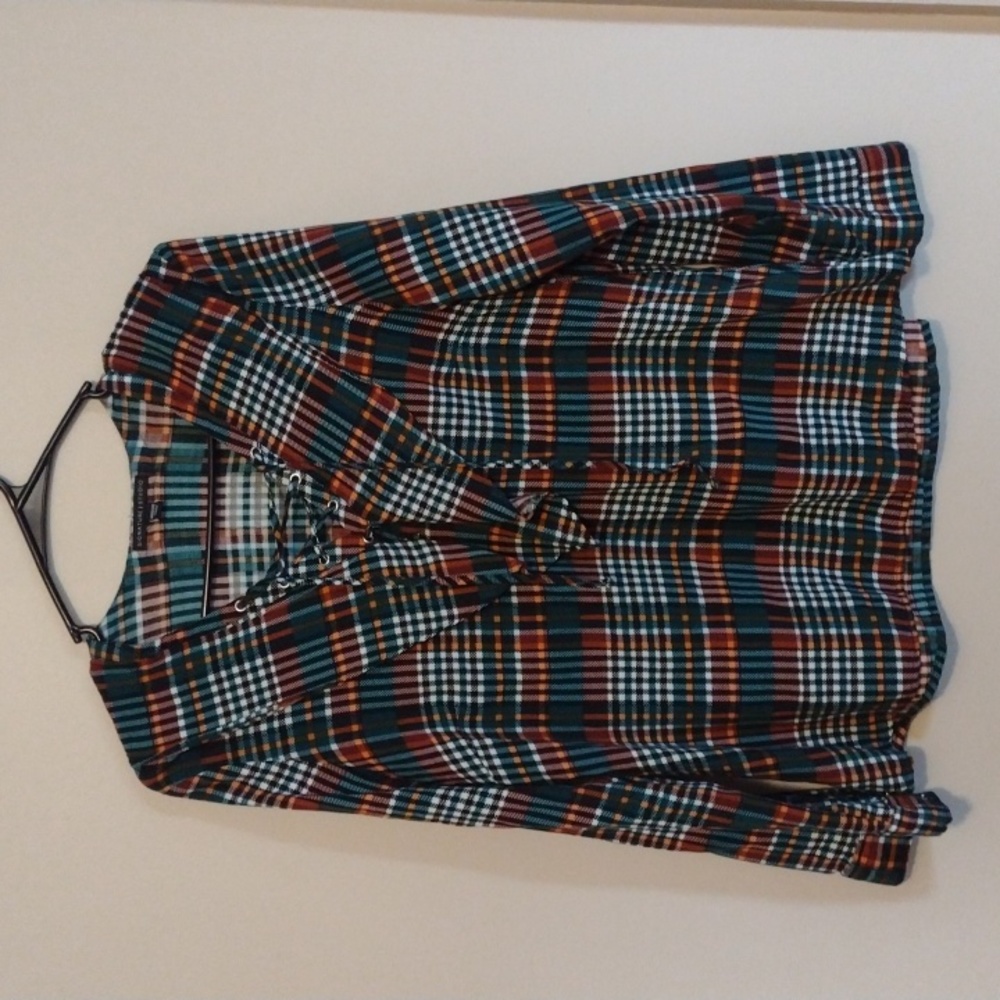 Signature Studio plaid top - size Medium
